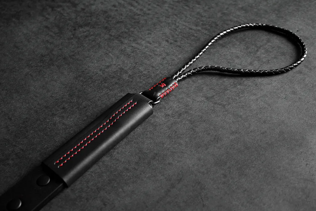 badine bdsm anse cuir tressée noir